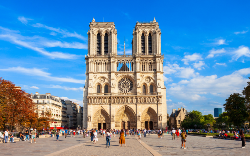 CHƯƠNG TRÌNH TOUR ÂU CHÂU 2026 | 13 NGÀY 12 ĐÊM